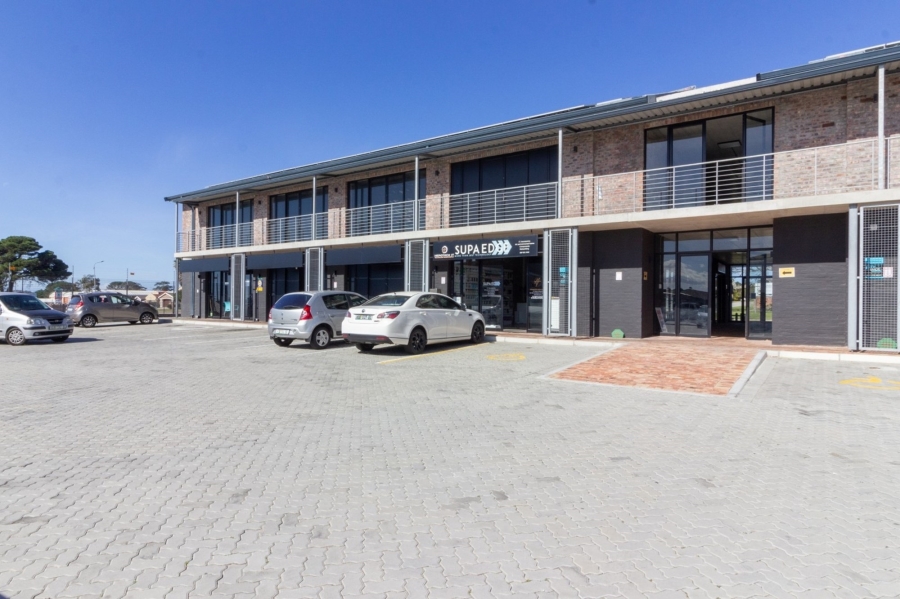 To Let commercial Property for Rent in Fairview Eastern Cape